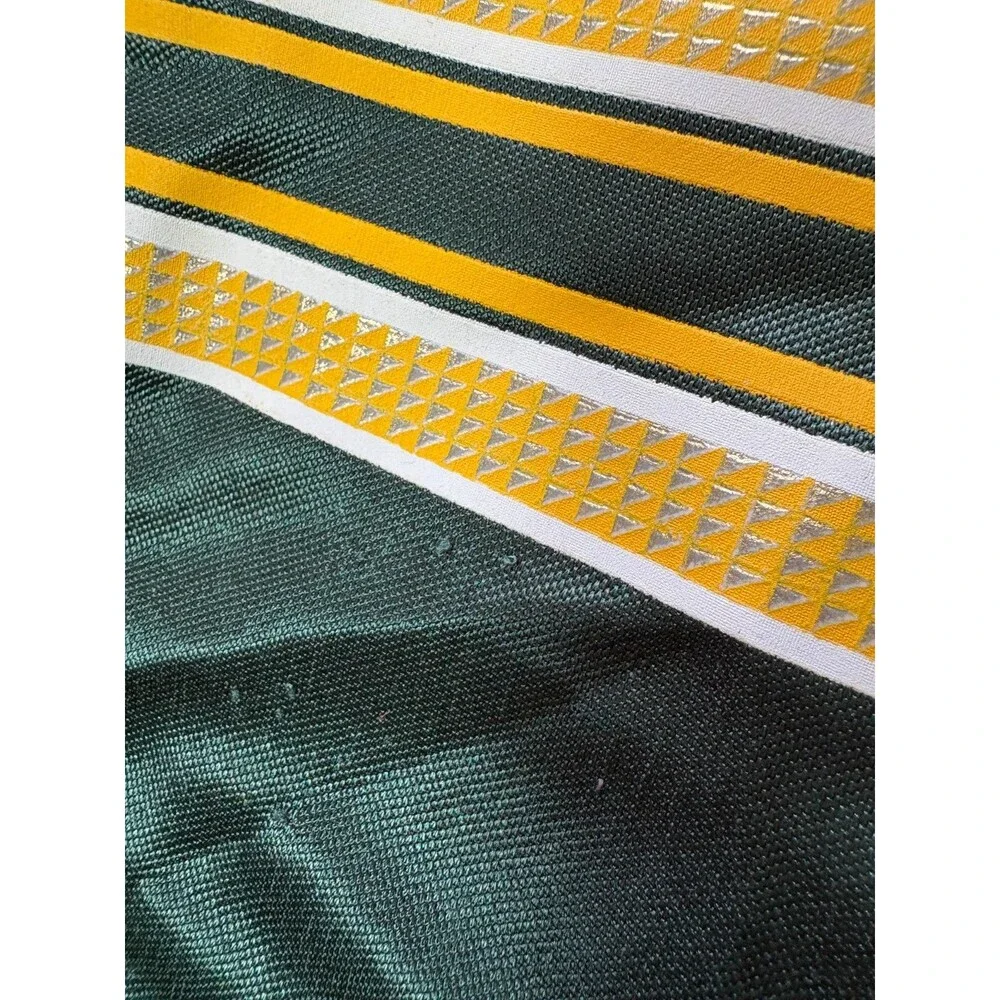 Green Bay Packers NFL Aaron Rodgers Jersey #12 Women’s XL Green Shirt Top